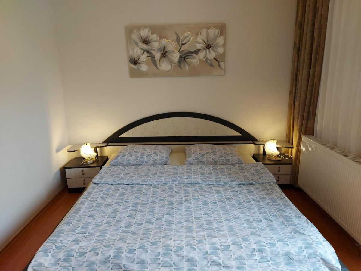 Apartments & Rooms Nensi Baška Eksteriør bilde