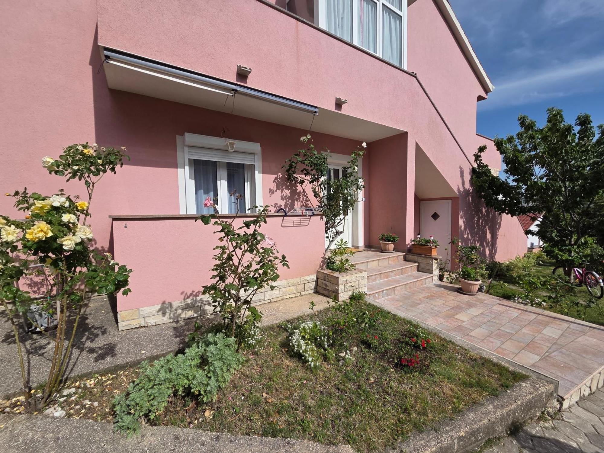 Apartments & Rooms Nensi Baška Eksteriør bilde